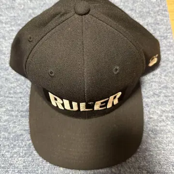 RULER 블랙 캡