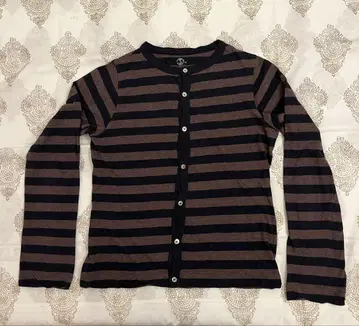 45R 브라운/다크 네이비 보더 긴팔 가디건