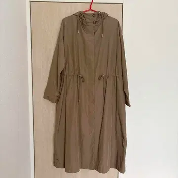 가격 인하 ZARA 트렌치풍 나일론 코트 브라운