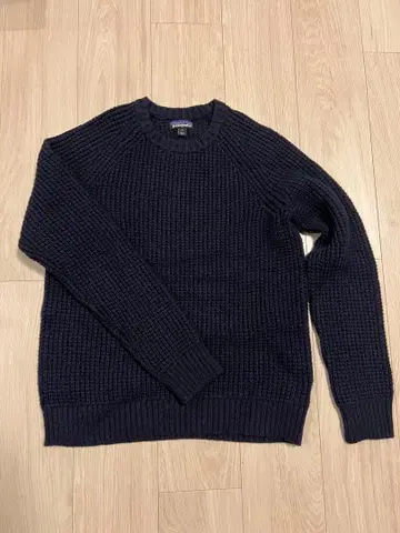 Patagonia 네이비 니트