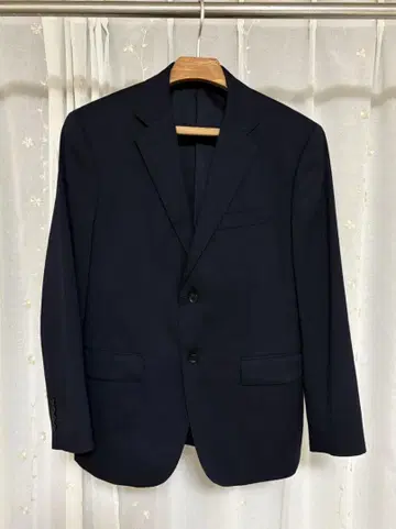 유니클로 스트레치 울 슬림 자켓 & 슬림 핏 팬츠 네이비