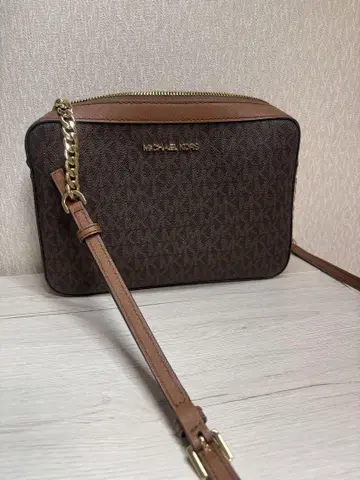 MICHAEL KORS 브라운 숄더백