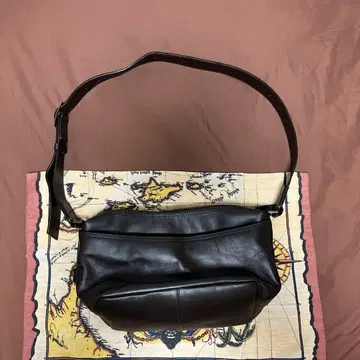 UNITED ARROWS 가죽 숄더백