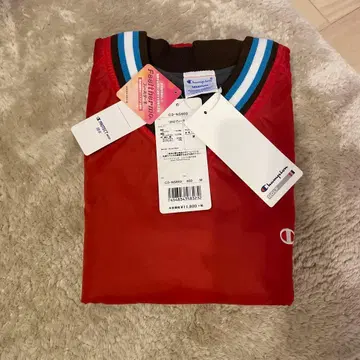 챔피온 V넥 풀오버 나일론