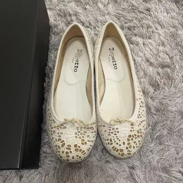 이세토 아이보리 레이스 플랫슈즈