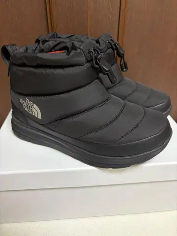 유나이티드 애로우즈 THE NORTH FACE 부츠
