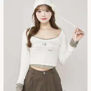 리치 컷 레이어드 상의 WHT 화이트 화이트