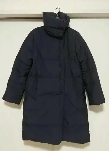 theory 네이비 다운 코트 사이즈 2
