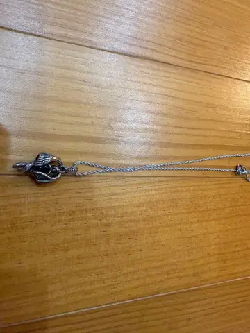 옥토퍼스 디자인 목걸이