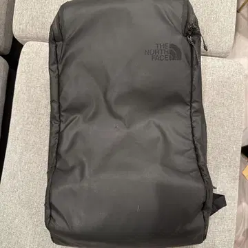 THE NORTH FACE 블랙 백팩