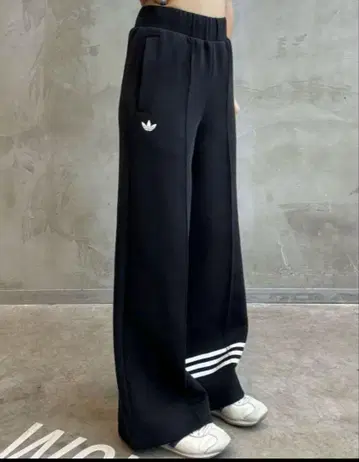 adidas XS 아디컬러 NEUCLASSICS 트랙 팬츠