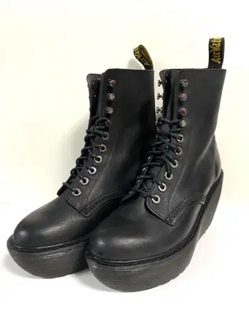 컨디션 최상 Dr.Martens 레이스업 부츠 힐 가죽 블랙