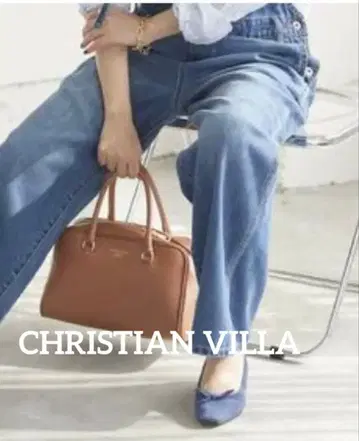 CHRISTIAN VILLA 브라운 가죽 숄더백