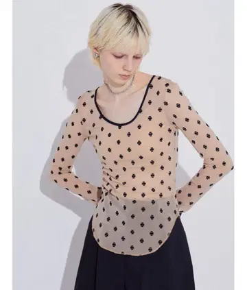 SORIN SWAN LAKE U-NECK TOP