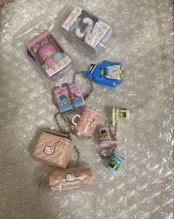 산리오 가챠가챠 세트 판매