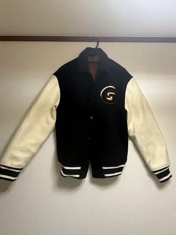 ZARA G 로고 자수 바시티 자켓 스타일 자켓