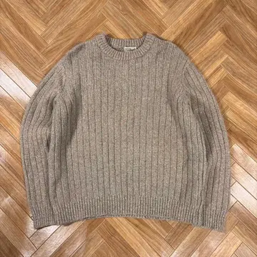 엘엘빈 크루넥 스웨터 라무 울 니트 리브 베이지