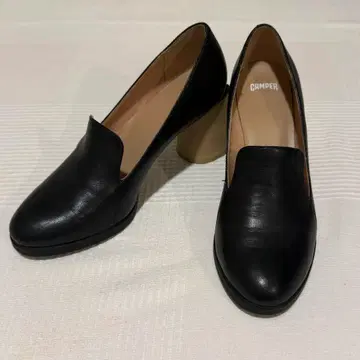 CAMPER 블랙 하이힐 펌프스