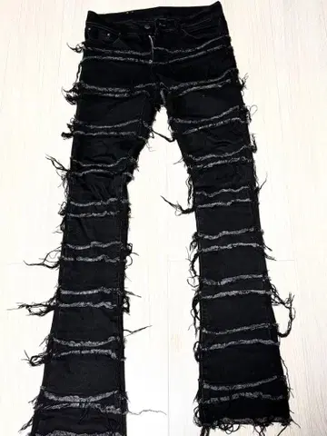 mnml 데미지 데님