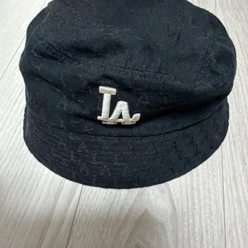 MLB 버킷햇 블랙 57cm