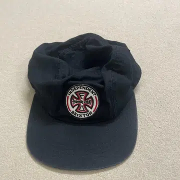 Brixton independent 자수 로고 블랙 캡