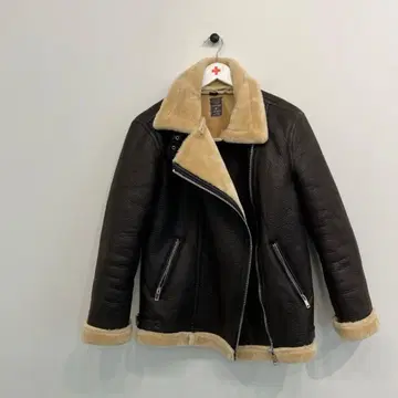 Primark 무스탕 가죽 코트