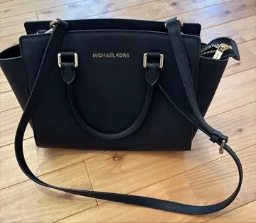 새상품급 마이클코어스 핸드백 숄더백 블랙