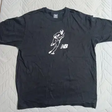 뉴발란스 블랙 티셔츠 XL