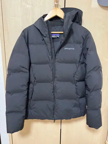 patagonia 다운 자켓 S 사이즈 블랙