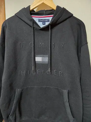 TOMMY HILFIGER 블랙 후드티