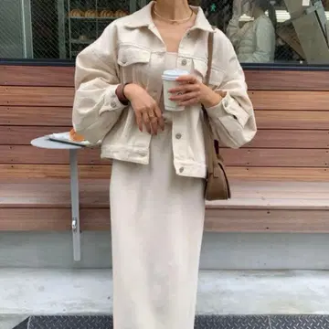 새상품 blateBLATE 데님 자켓 숏 기장 아이보리