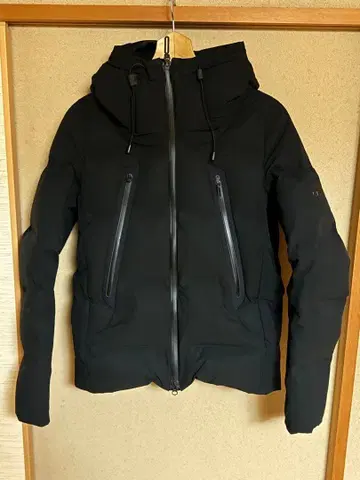DESCENTE 미즈사와 다운 마운티니어 S 사이즈