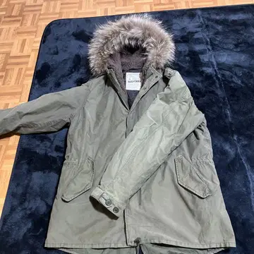백 넘버 모즈 코트