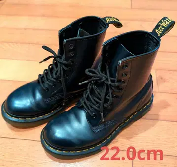 닥터마틴 8홀 네이비 22.0cm