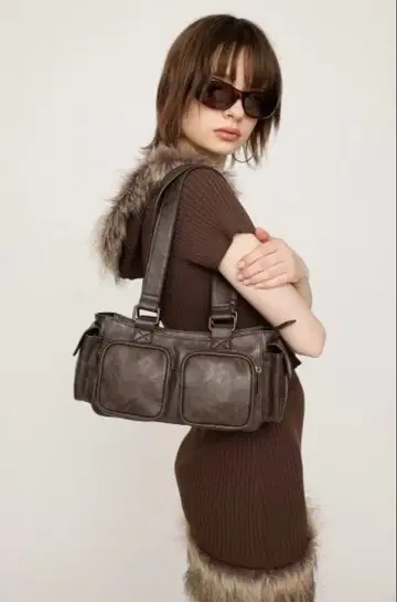 HinaYoshihara x SLY POCKET BAG