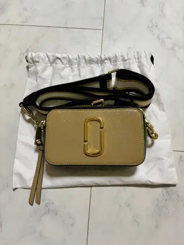 MARC JACOBS 베이지 숄더백