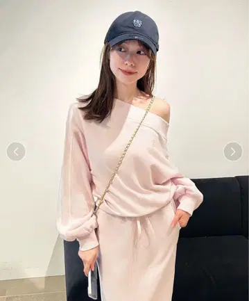 SNIDEL UV컷 맨투맨 풀오버/타이트 스커트