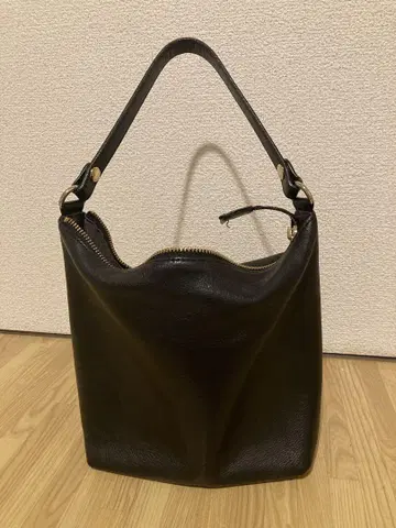 러셋 소프트 가죽 심플 숄더백