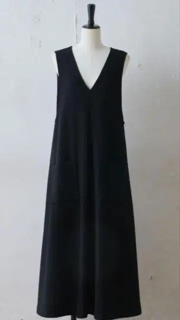 BEARDSLEY 비어즐리 부클 종이상자 원피스 블랙 사이즈 1