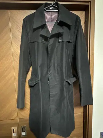 토네이도 마트 블랙 트렌치코트 M 사이즈