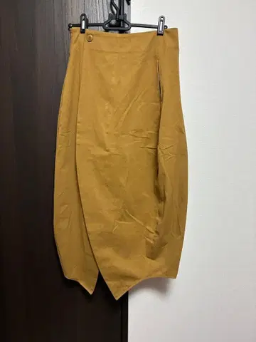 카멜 튤립 롱 스커트 미사용 새상품 L 사이즈