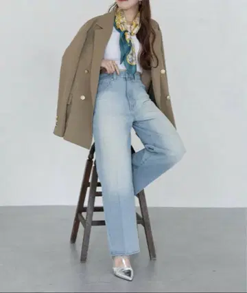 Thevon. [ yuna 기획 ] 하이웨스트 스트레이트 데님 팬츠