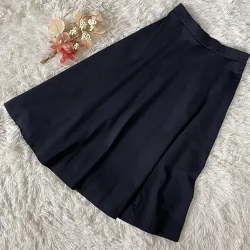 Strawberry Fields 스트로베리 필드 블랙 플레어 롱 스커트