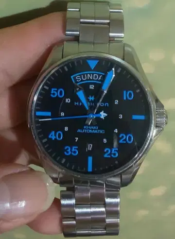 돈이 없어서 세일합니다 해밀턴 시계입니다