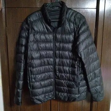 블랙 다운 자켓 CLOSSHI