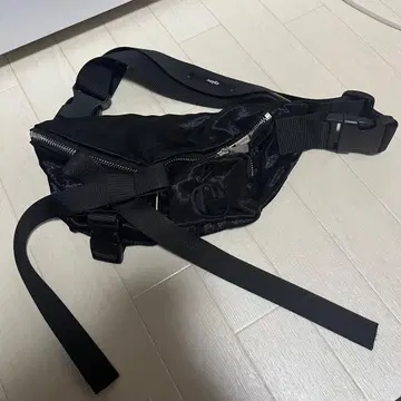 에피누 바디백