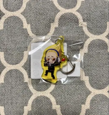 선물 마이크 라운드원 히로아카 빌런즈 가챠 키링