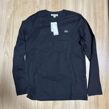 시착만 한 상품 LACOSTE 슬림핏 블랙 T셔츠 US XS