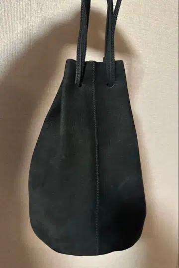 새상품급 dana 스웨이드 복조리 핸드백