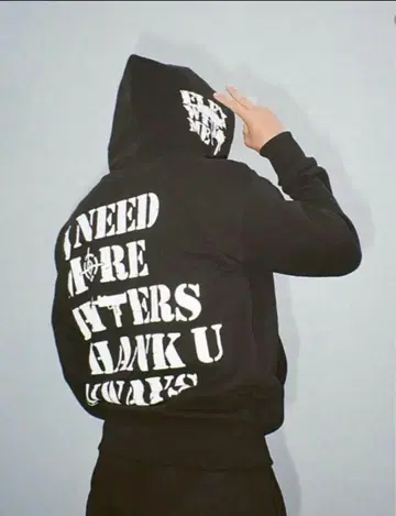 flexwitme 후드티 구함!